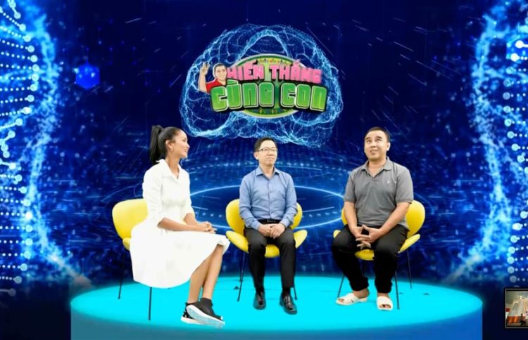 MC Quyền Linh và Hoa hậu H’Hen Niê truyền năng lượng tích cực cho trẻ tự kỷ - 1