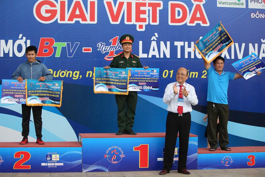 Giải Việt dã chào mừng năm mới lần thứ 23- 2023 tại TP. mới Bình Dương - 8