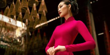 Hoa hậu Khánh Vân duyên dáng diện áo dài những ngày cận Tết Quý Mão 2023 - 4