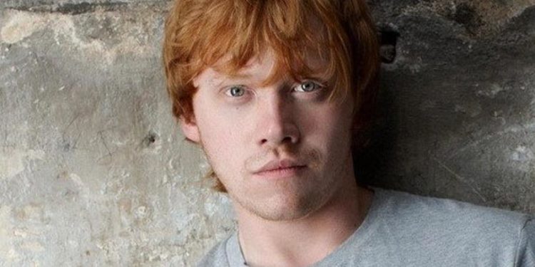 Tài tử Harry Potter gây sốt trong siêu phẩm của M. Night Shyamalan - 4