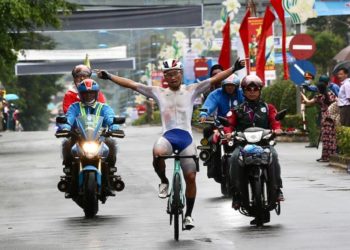 VĐV Jang Kyunggu (Korea) đoạt cả áo vàng, áo xanh và nhất đồng đội - 8