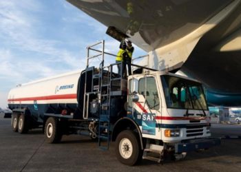 Boeing mua vào 5,6 triệu gallon cho năm 2023, tăng gấp đôi lượng nhiên liệu hàng không bền vững