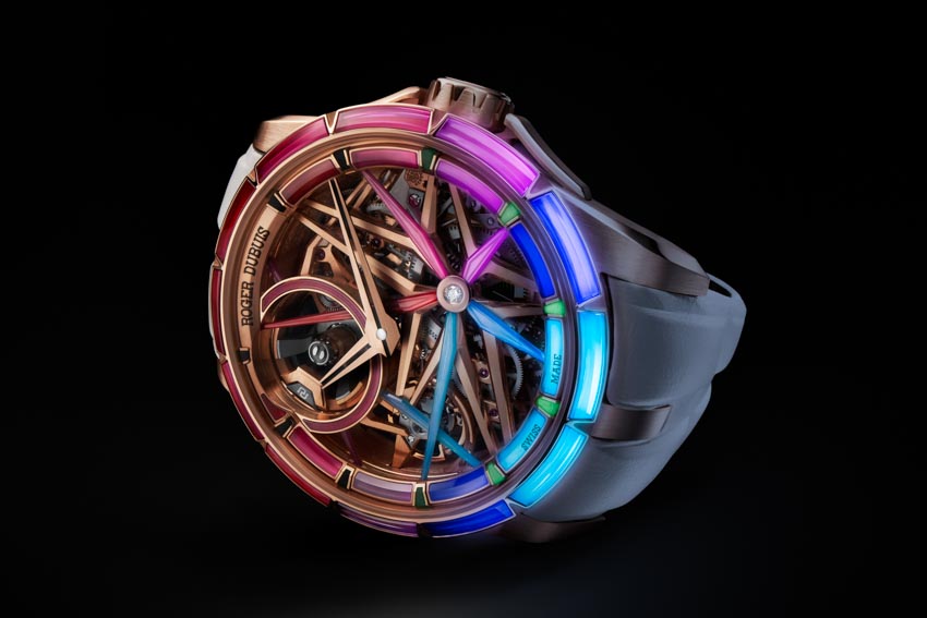 Roger Dubuis Excalibur Blacklight Spin-Stone Monobalancier - 'Kỳ quan' của sắc màu - 1
