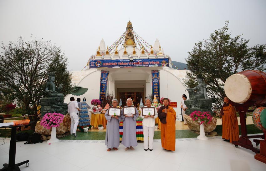  Ấn tượng ‘Kora Stupa’ - 108 vòng vi nhiễu Đại Bảo tháp Mandala Tây Thiên - 4