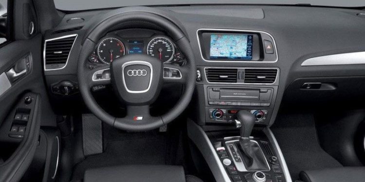 Audi Việt Nam triệu hồi thay thế túi khí trên vô lăng lái Audi TT