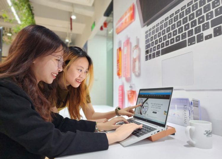 L’Oréal phụ nữ