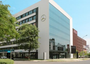 Khai trương showroom Mercedes-Benz Vietnam Star Trường Chinh - 3