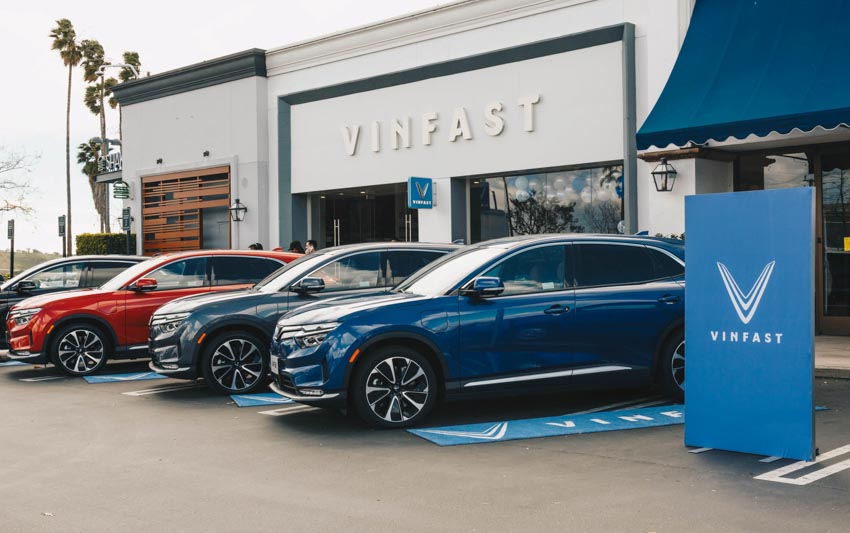 Vinfast chính thức bàn giao xe cho khách hàng Mỹ - 2