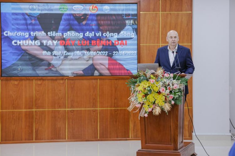 Boehringer Ingelheim Việt Nam cùng đối tác đẩy lùi bệnh dại tại Long An - 1