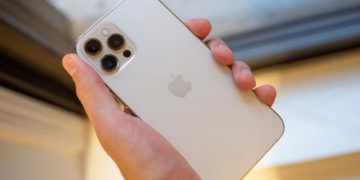 Phone 12 pro max đã qua sử dụng đắt hàng gấp 2 lần so với cùng kỳ 2022