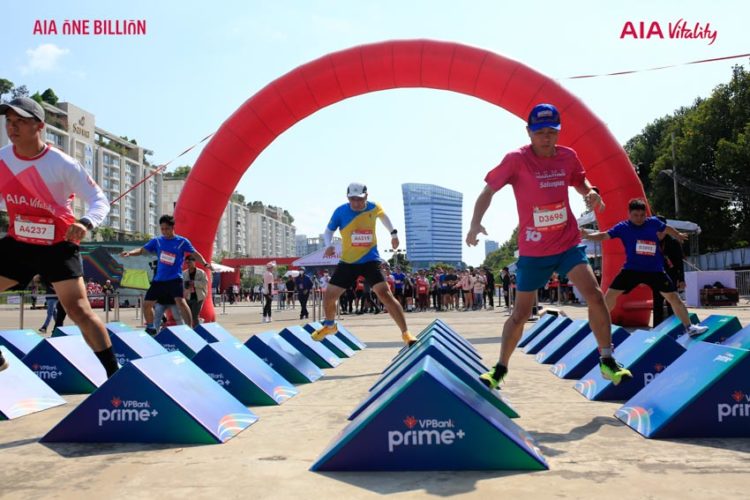 AIA Việt Nam tổ chức 'đường đua bùng sức sống' truyền cảm hứng sống khoẻ tới cộng đồng - 1