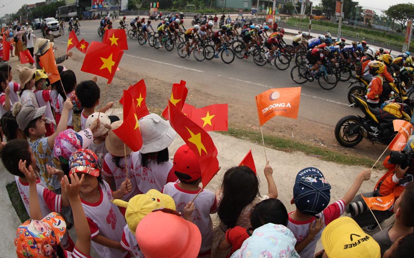 Cúp Xe đạp HTV- Tôn Đông Á lần thứ 35 2023: Trịnh Đức Tâm về nhất tại TP Qui Nhơn, mọi vị trí không thay đổi - 6