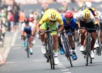 Cúp Xe đạp HTV – Tôn Đông Á: Chặng 16 Áo vàng Petr Rikunov không đối thủ - 9