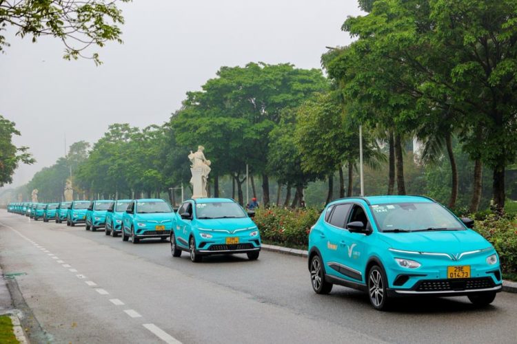 Khai trương hãng taxi thuần điện đầu tiên tại Việt Nam - 5