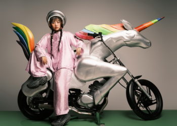 Phương Mỹ Chi chính thức trình làng MV Vũ Trụ Có Anh, đánh dấu sự trở lại 1