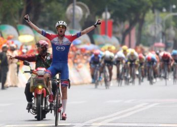 Cuộc đua xe đạp HTV – Tôn Đông Á lần thứ 35: Javier Perez thắng chặng và Petr Rikunov lập kỷ lục đoạt áo vàng - 5