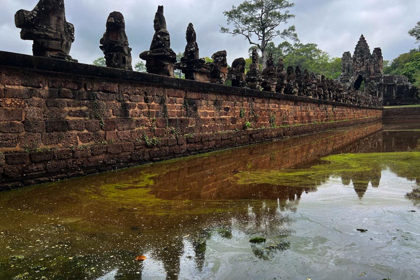 Chùm ảnh các tay đua nữ thi đấu vòng quanh Angkor Wat - 5