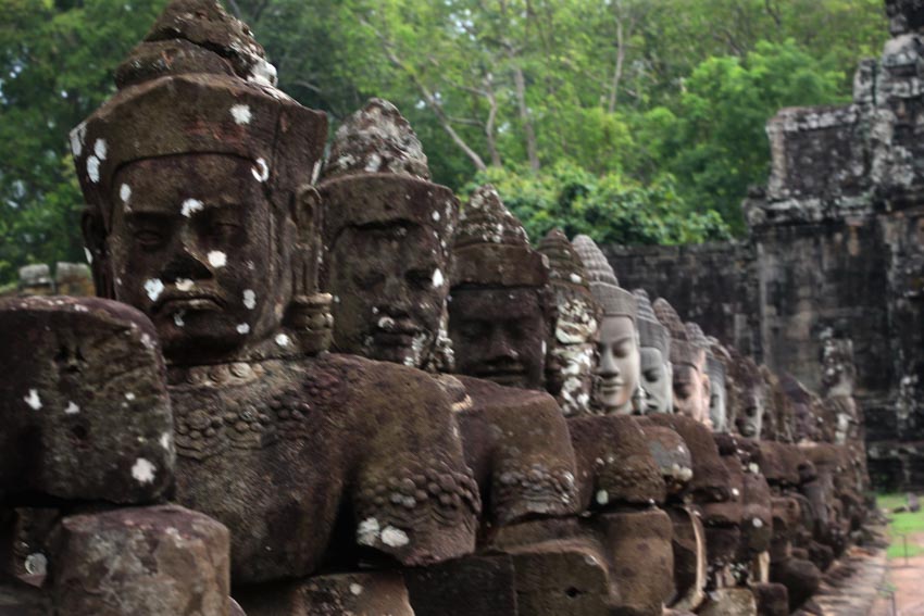Chùm ảnh các tay đua nữ thi đấu vòng quanh Angkor Wat - 7