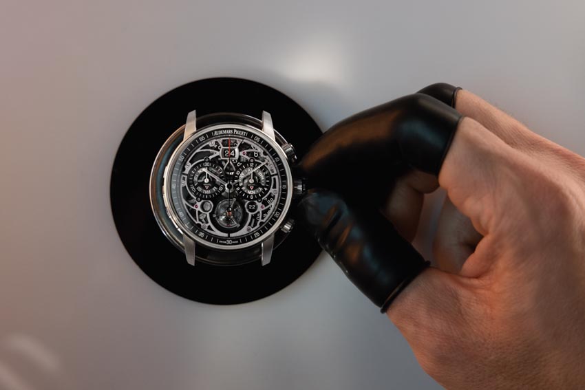 Cỗ máy RD#4: CODE 11.59 – chiếc đồng hồ đeo tay siêu phức tạp đầu tiên của Audemars Piguet Universelle - 17