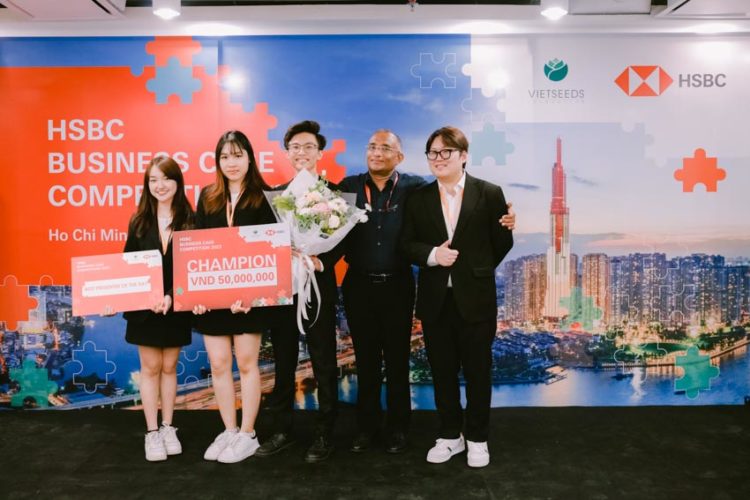 Sinh viên trường Đại học RMIT giành chiến thắng tại Cuộc thi Giải quyết Tình huống Kinh doanh năm 2023 - 2