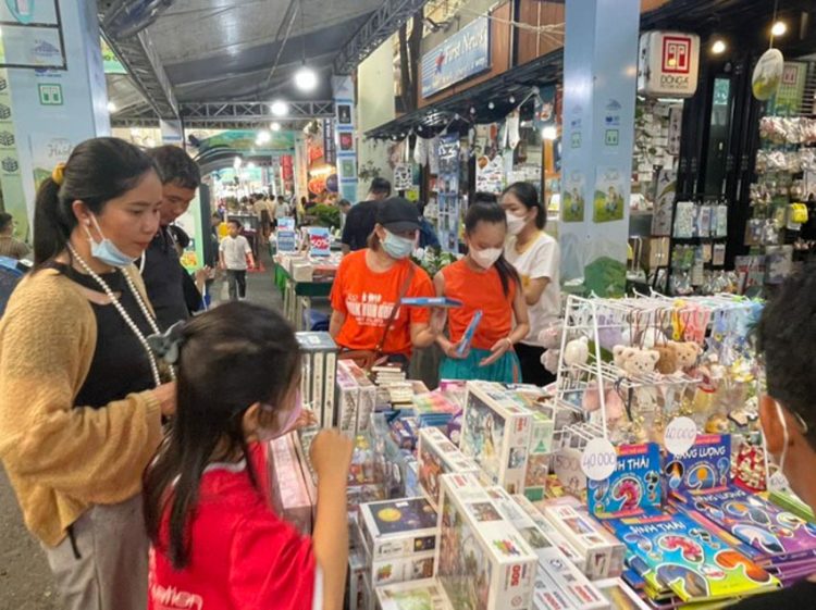 TP.HCM công bố giải thưởng Sách thiếu nhi lần thứ nhất - 5