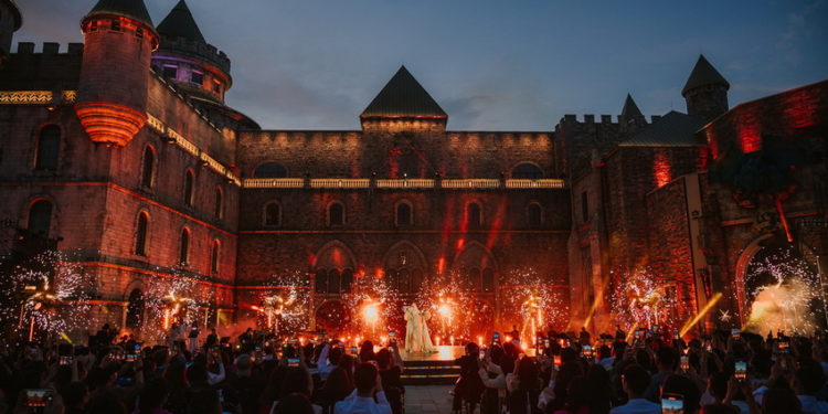 Hồ Ngọc Hà - Love Songs đón hoàng hôn tuyệt đẹp trên đỉnh Bà Nà Hills 1