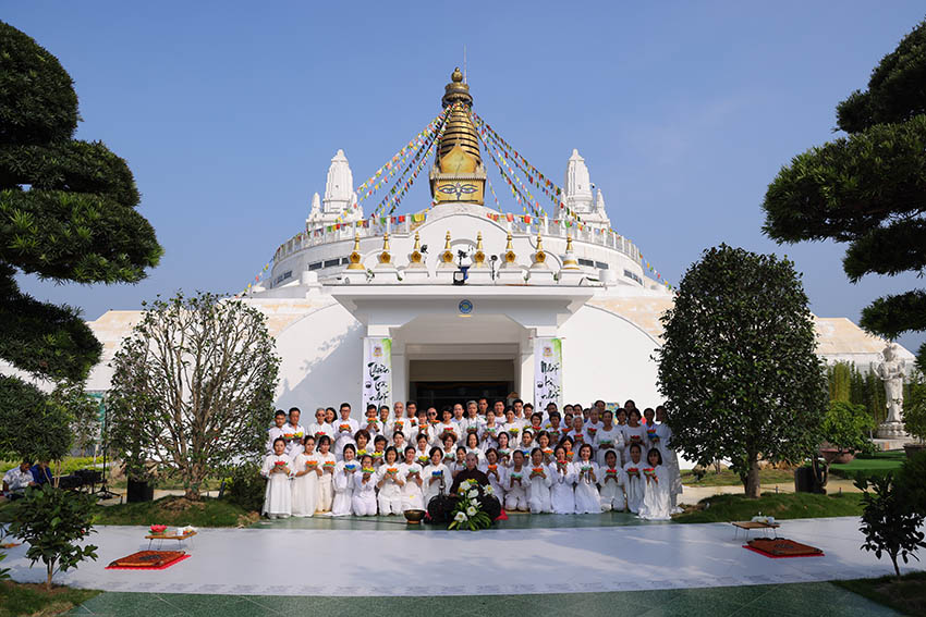 Nhiều hoạt động đặc sắc mừng Phật đản tại Đại Bảo tháp Mandala Tây Thiên - 4