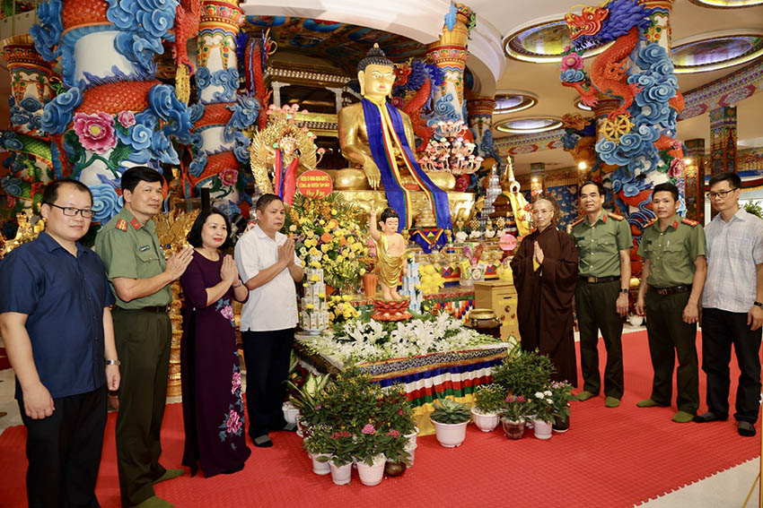 Nhiều hoạt động đặc sắc mừng Phật đản tại Đại Bảo tháp Mandala Tây Thiên - 6