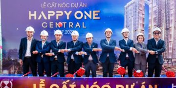Lễ cất nóc dự án Happy One Central đã tưng bừng diễn ra sáng 15/7 - 1