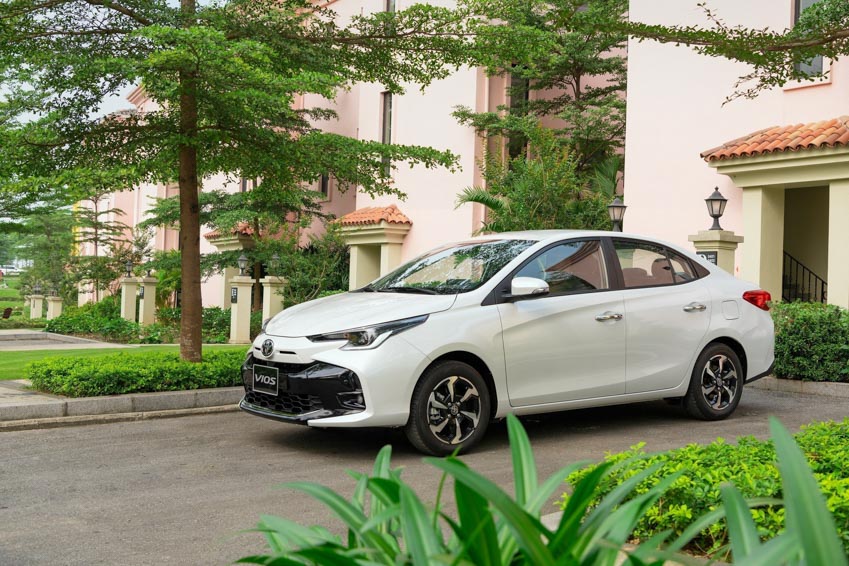 Toyota Việt Nam đứng đầu thị trường về doanh số bán xe du lịch - 4