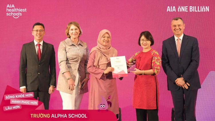 Đại diện Việt Nam giành giải thưởng 'Trường học lành mạnh nhất AIA' - khu vực châu Á