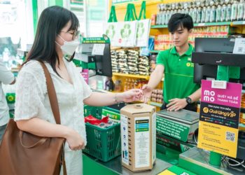 Samsung hợp tác cùng Tập Đoàn Thế Giới Di Động xử lý pin cũ