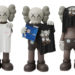 UNIQLO và KAWS ra mắt bộ sưu tập áo thun in họa tiết UT và ấn bản sách nghệ thuật