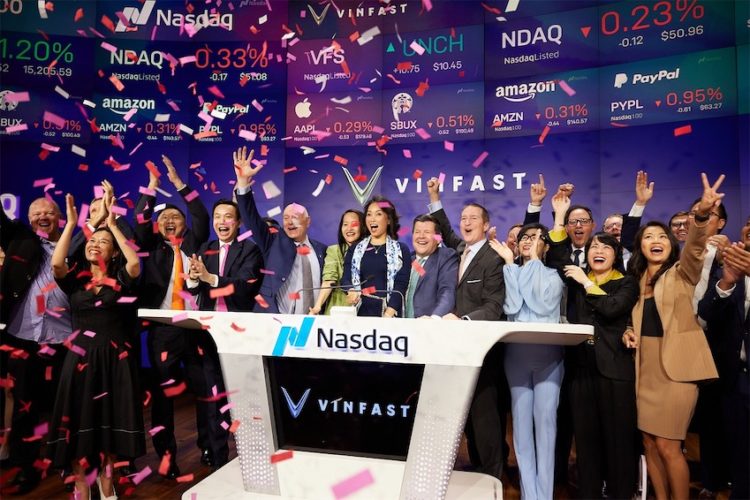 Vinfast đánh dấu cột mốc lịch sử với niêm yết trên sàn Nasdaq Global Select Market