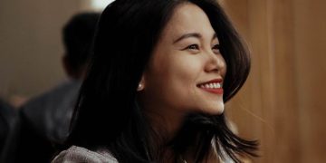 Hành trình tìm sự bình tâm vượt qua sóng gió thời cuộc - 9