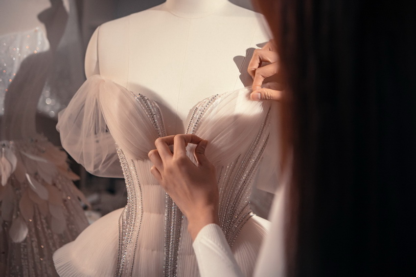 Lan Khuê bắt tay thương hiệu thời trang Nhật Bản Hacchic lấn sân thiết kế váy cưới 5