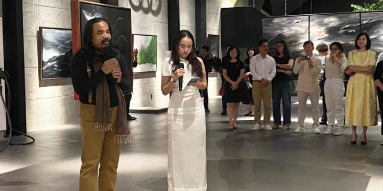 Ngắm nhìn dòng chảy thiên nhiên tại triển lãm 'In motion' của KTS Hồ Viết Vinh - 1