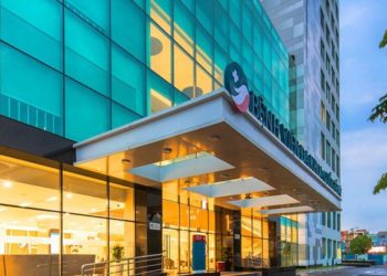 Bệnh viện Quốc tế Mỹ (AIH) hợp tác chiến lược với Raffles Medical Group (RMG)