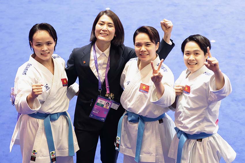 Karate mang về HCV nội dung Kata đồng đội nữ tại Asiad 19 - 5