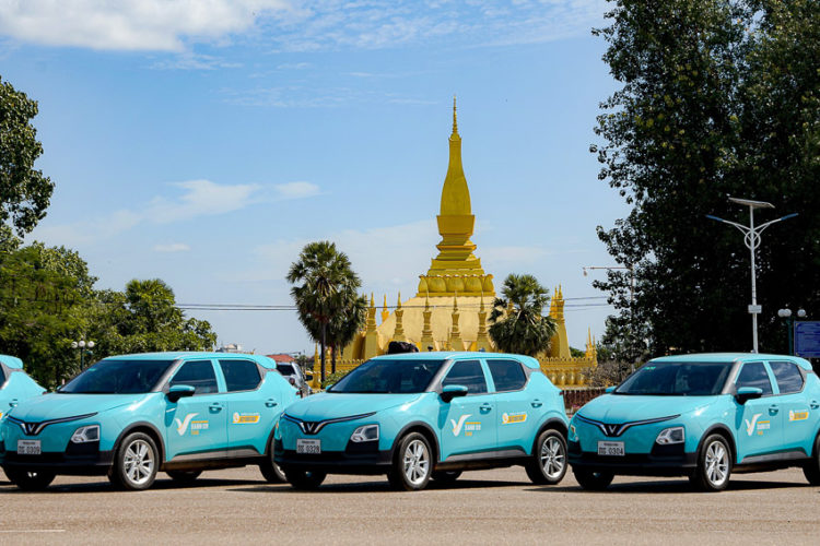 Xanh SM Taxi khởi đầu thuận lợi tại Lào với dịch vụ taxi điện chất lượng 5 sao