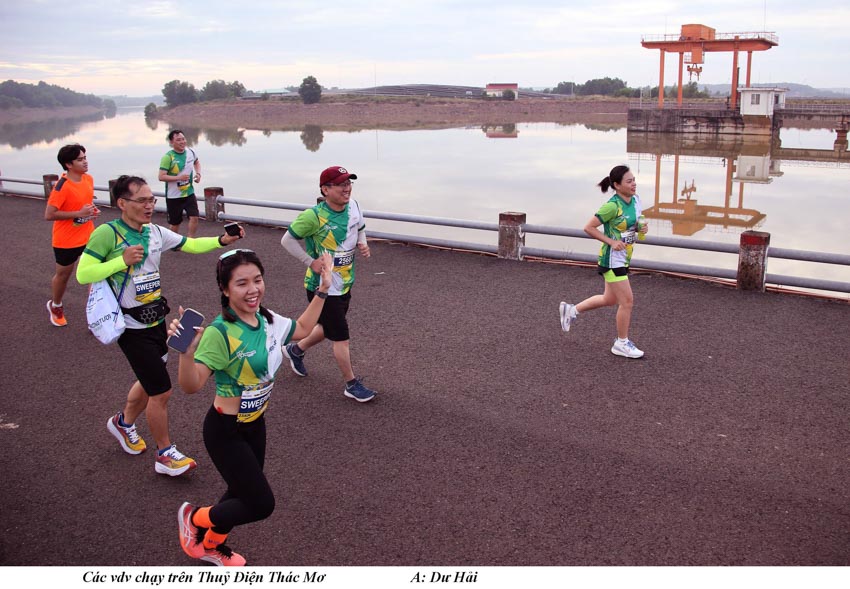 Gỉải Bình Phước Marathon Trường Tươi Group thành công tốt đẹp - Thị xã Phước Long dậy sóng với hơn 3 ngàn bước chân cùng chạy - 22