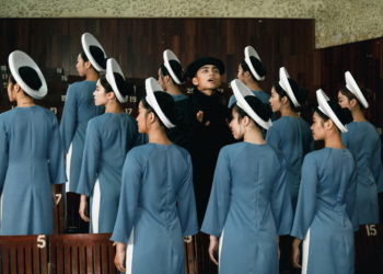 MONO mang hình ảnh 'Thiếu Nữ Bên Hoa Huệ' vào MV Em Xinh - 2