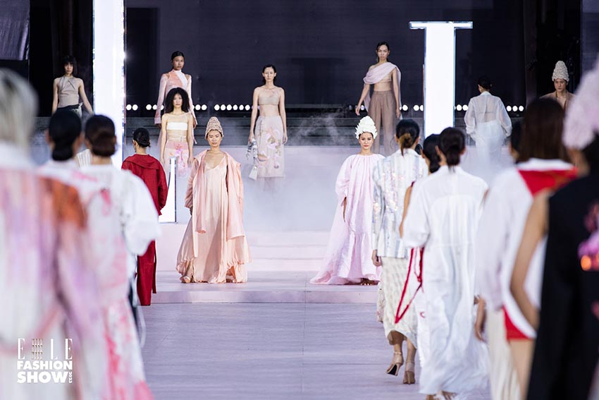 ELLE Fashion Show 2023 – màn trình diễn mãn nhãn của hơn 100 thiết kế thời trang tại Dinh Độc Lập - 1
