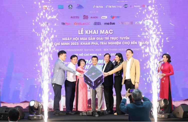Ngày hội mua sắm trực tuyến 2023 - khai mở tiềm năng thương mại điện tử và du lịch tại chợ di sản Bến Thành - 1