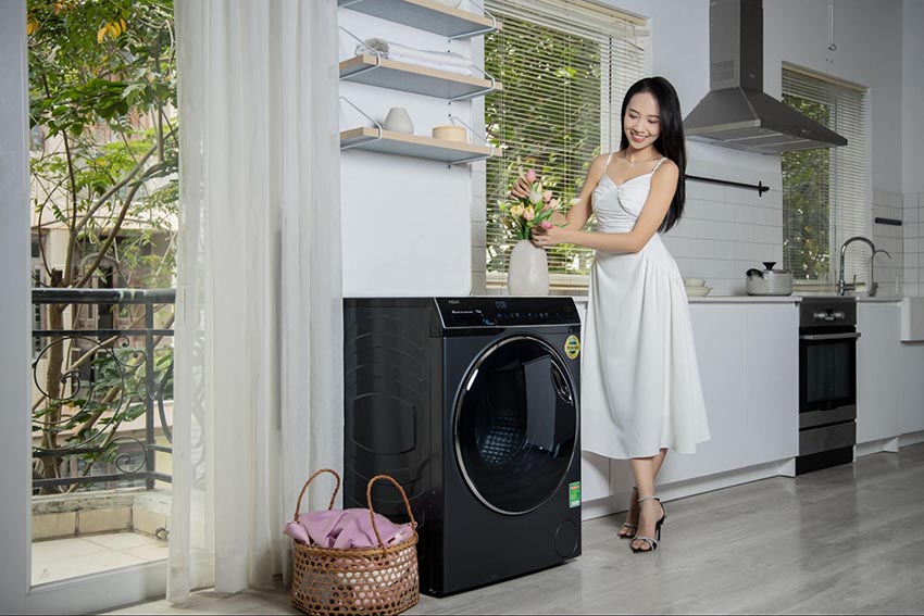 Đánh giá máy giặt Aqua Color AI AQD-DDW1100J: Tích hợp AI thông minh, kết nối smartphone tiện lợi, giá tốt - 4