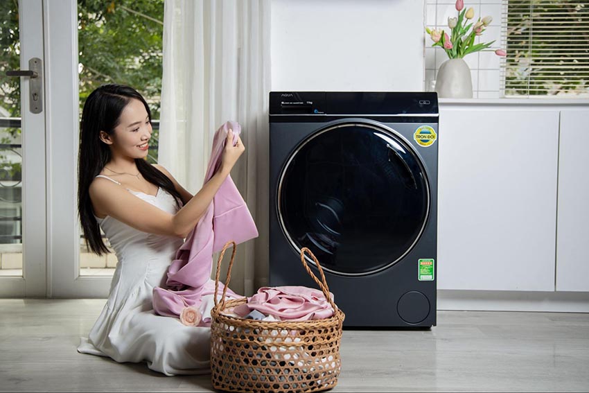 Đánh giá máy giặt Aqua Color AI AQD-DDW1100J: Tích hợp AI thông minh, kết nối smartphone tiện lợi, giá tốt - 1