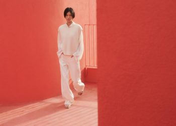 UNIQLO và Clare Waight Keller: Sự hợp tác tinh tế cho mùa xuân 2024 - 1