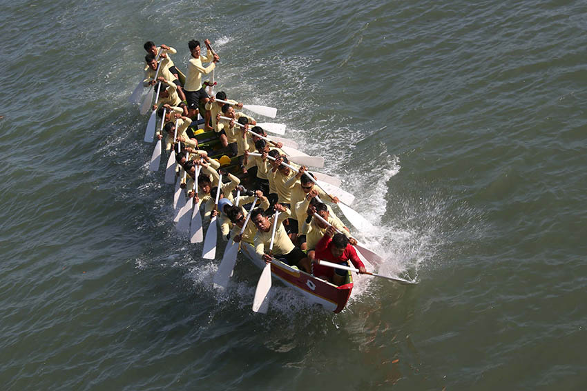 Giải đua thuyền – Thúng mừng Xuân Giáp Thìn TP Phan Thiết: Đội thuyển phường Phú Tài đoạt cú đúp - 7