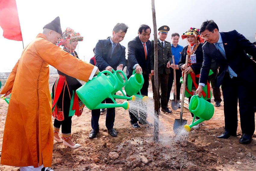 Toyota đồng hành cùng chương trình 'Tết trồng cây đời đời nhớ ơn bác Hồ' - 3