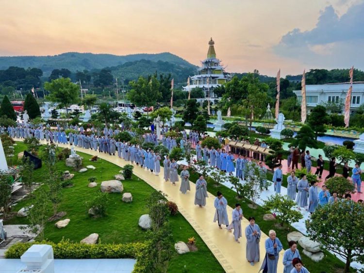 Ngài Drukpa Thuksey Rinpoche cử hành Đại Pháp hội Cầu an Dược Sư Hoàng Tài Bảo Thiên tại Đại Bảo Tháp Mandala Tây Thiên - 5